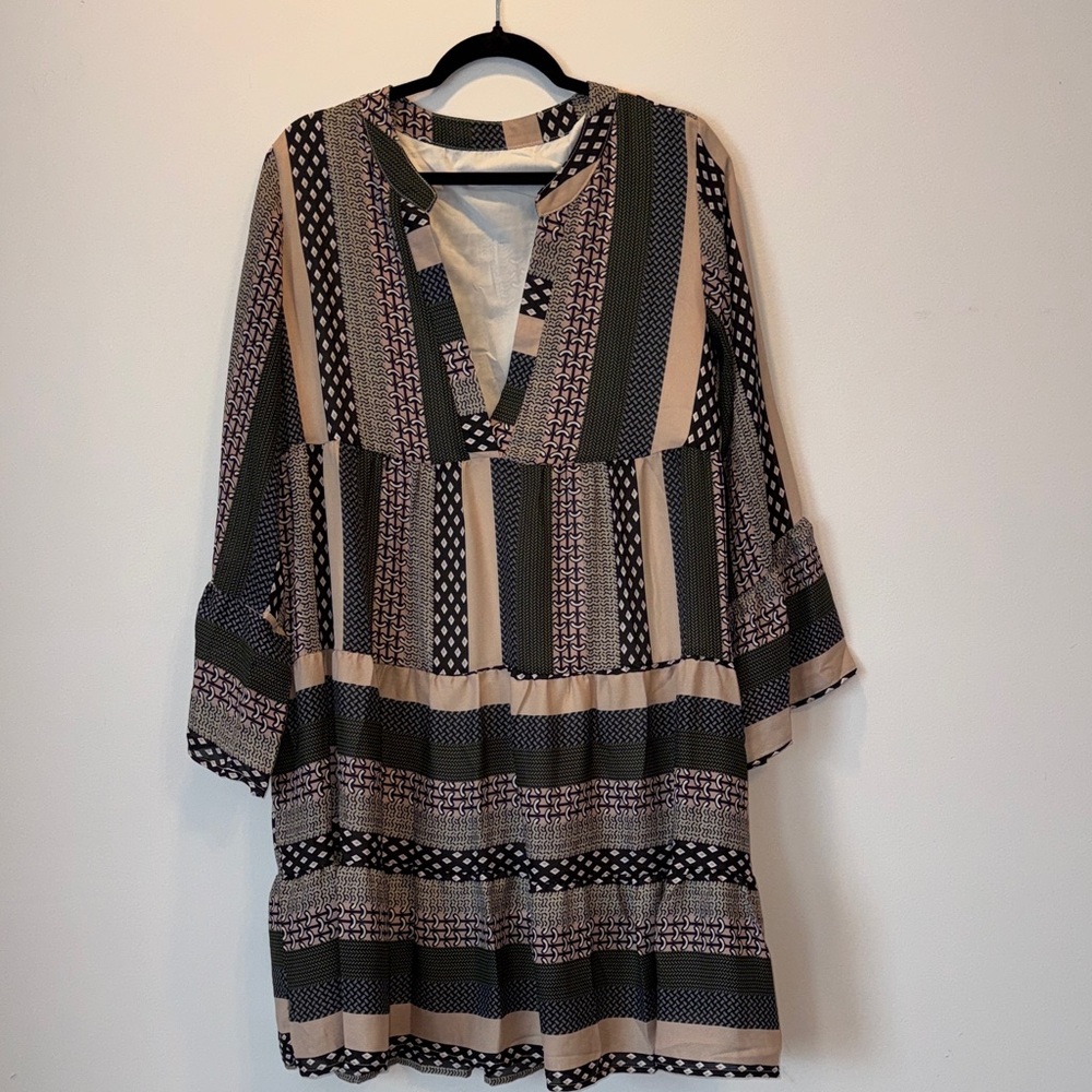 Black and Tan Women's Top